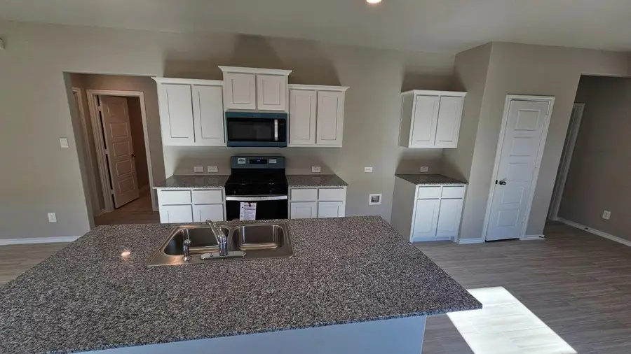 7516 Misty Creek Drive, Northwest Harris, TX 76259 - Image #2