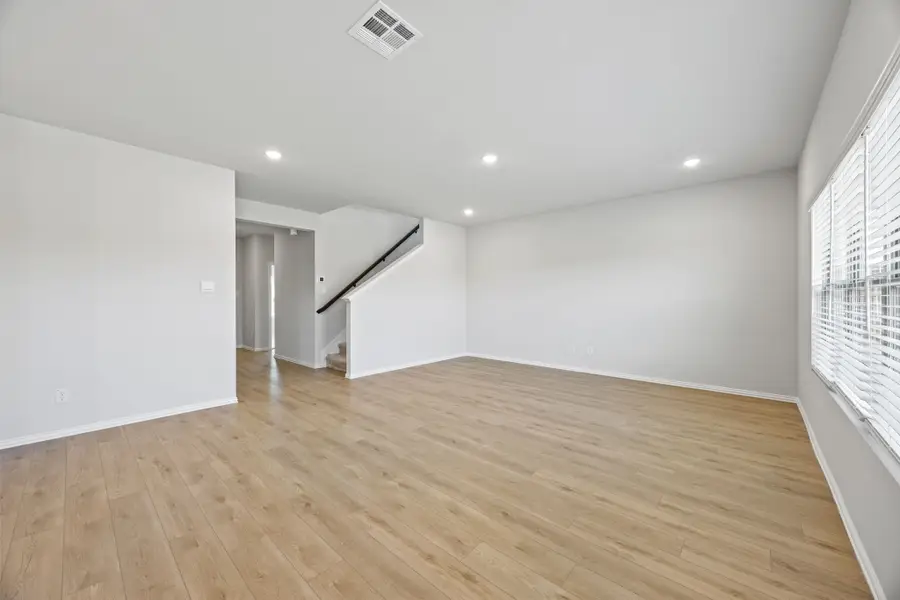 528 Stone Hollow Drive, Van Alstyne, TX 75495 - Image #3