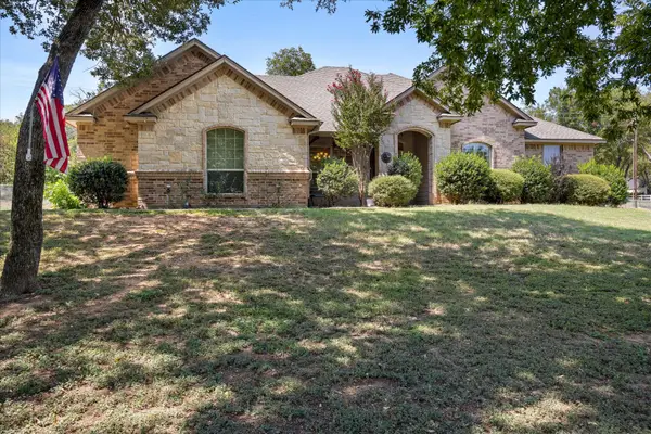 7707 Ravenswood Road, Granbury, TX 76049