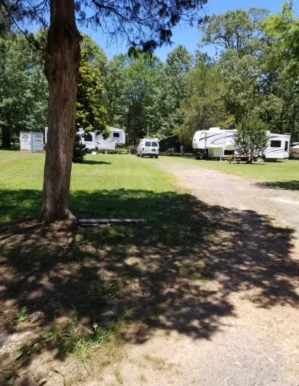 80 Wg Sorsby Road #W, Texarkana, TX 75501