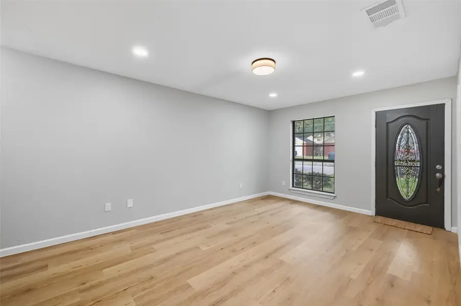 1434 Owega Avenue, Dallas, TX 75216 - Image #3