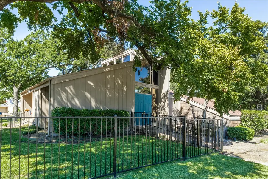 11826 Leisure Drive, Dallas, TX 75243 - Image #3