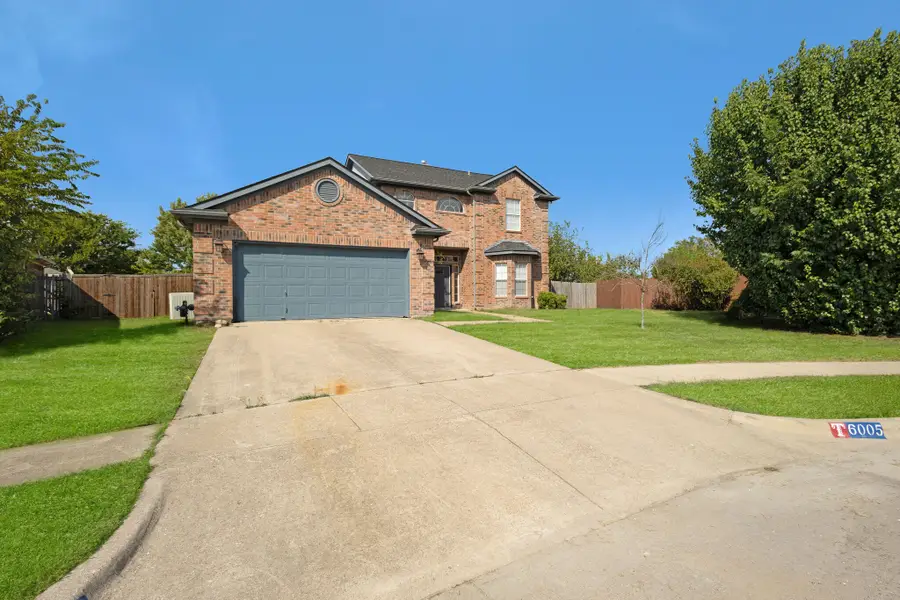 6005 Brandy Wood Trail, Arlington, TX 76018 - Image #2