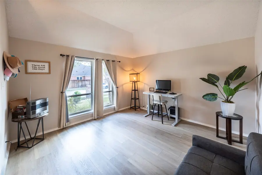 2075 Sunset Lane, Lewisville, TX 75067 - Image #2