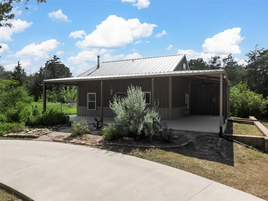 1001 Park Lake Drive, Bruceville Eddy, TX 76524 - Image #2