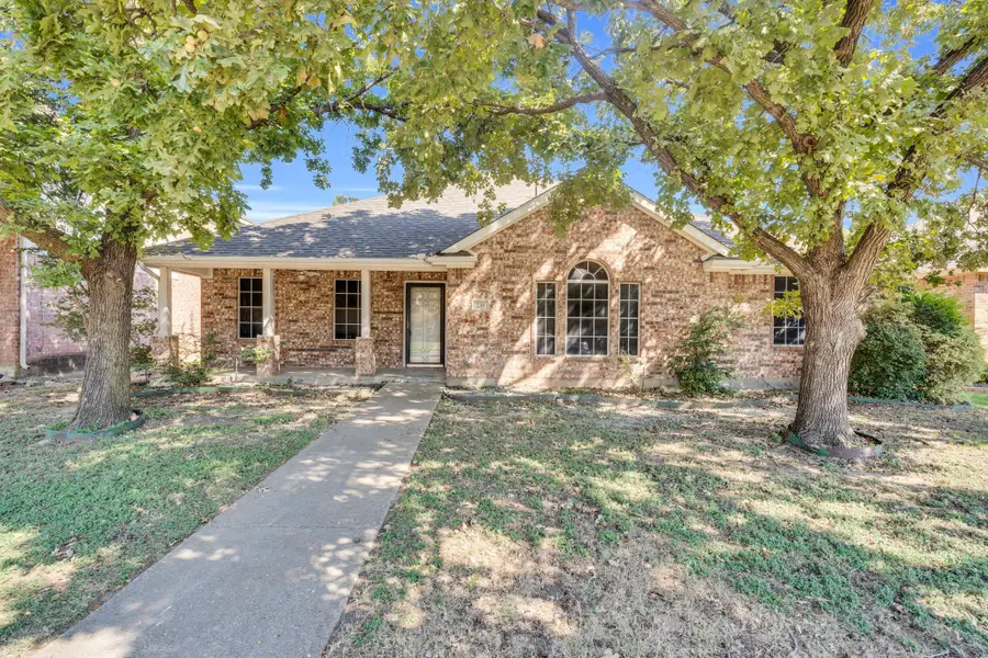 233 Garden Valley Lane, Red Oak, TX 75154 - Image #3