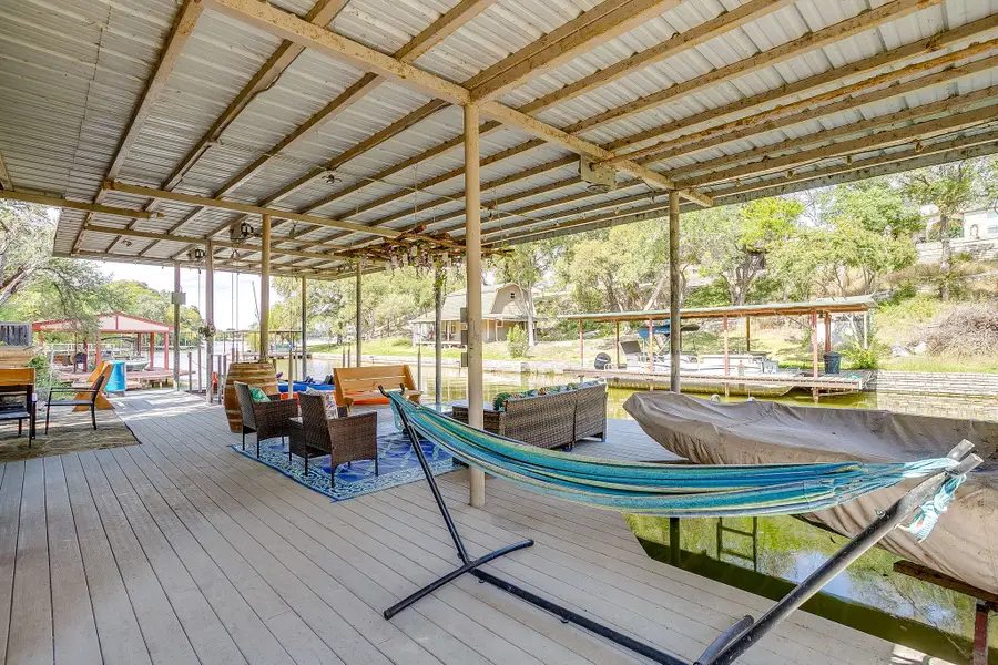 120 Siesta Court, Granbury, TX 76048 - Image #2