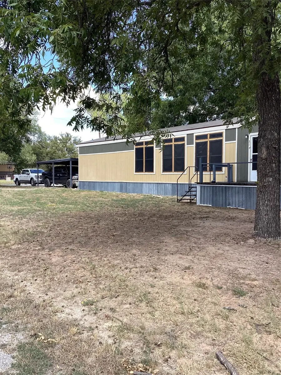 316 N Avenue A, Cross Plains, TX 76443 - Image #3