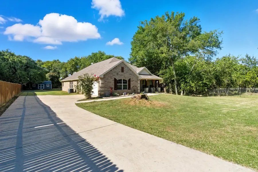 104 Candis Ct Court, Springtown, TX 76082 - #3