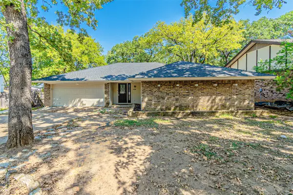 5209 Smokerise Court, Arlington, TX 76016