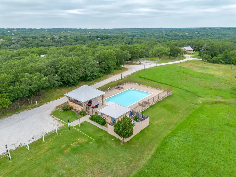 383 County Rd 3672, Springtown, TX 76082 - Image #2