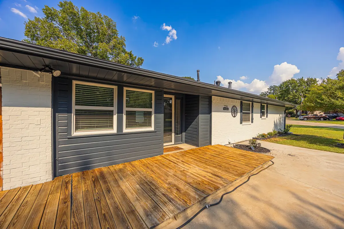 2201 Vega Street, Grand Prairie, TX 75050 - #1