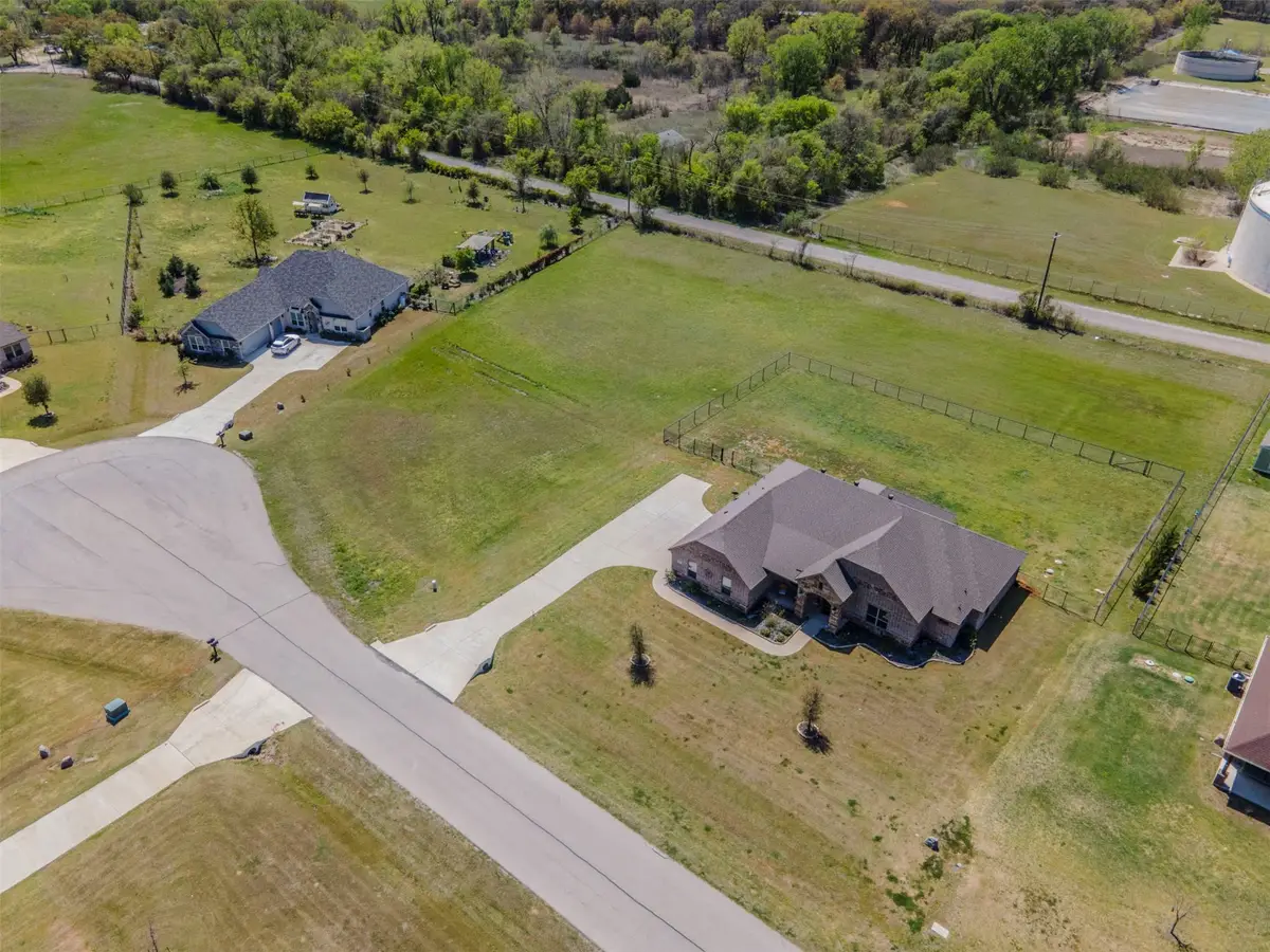 221 Maverick Court, Granbury, TX 76049 - Image #1