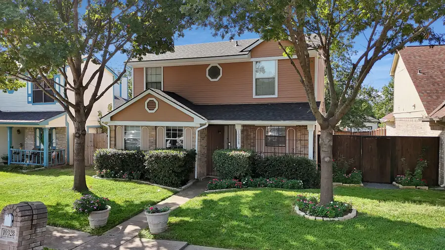 10328 Wood Heights Drive, Dallas, TX 75227 - Image #2