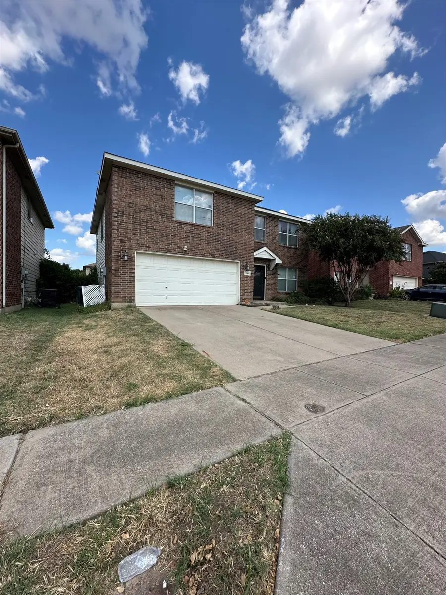 248 Dakota Ridge Drive, Fort Worth, TX 76134 - Image #2