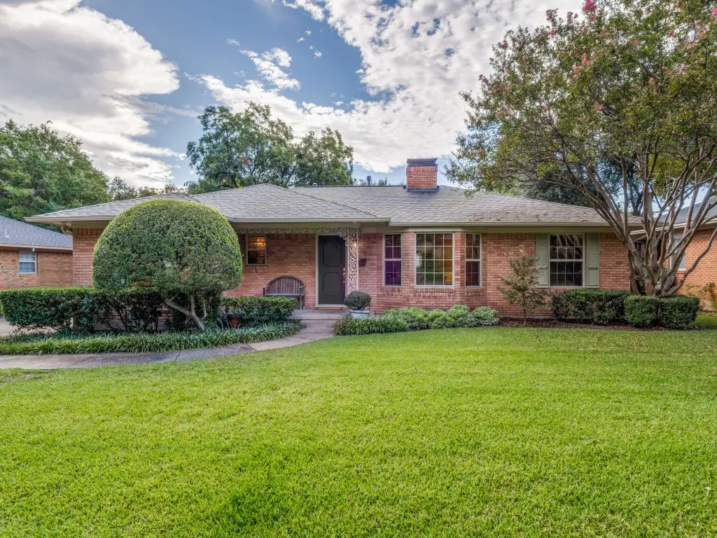 6260 Saratoga Circle, Dallas, TX 75214 - Image #1