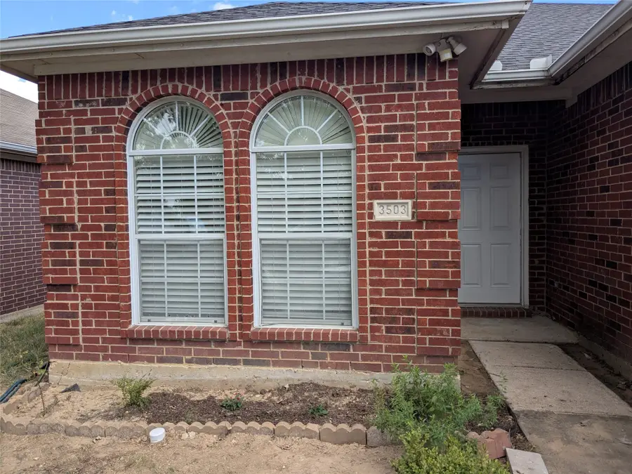 3503 Cydnie Ann Court, Arlington, TX 76014 - Image #2