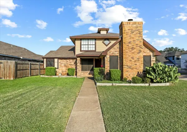 4002 Bond Street, Rowlett, TX 75088