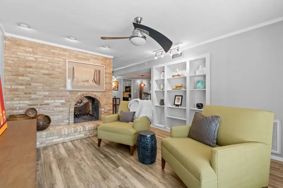 5924 Birchbrook Drive #210, Dallas, TX 75206 - Image #2