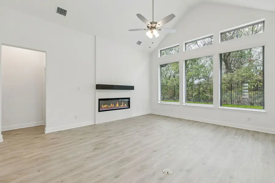 703 Cherry Bark Trail, Waxahachie, TX 75165 - Image #3