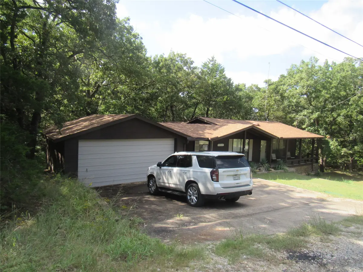 33 Queens Drive, Pottsboro, TX 75076 - Image #1