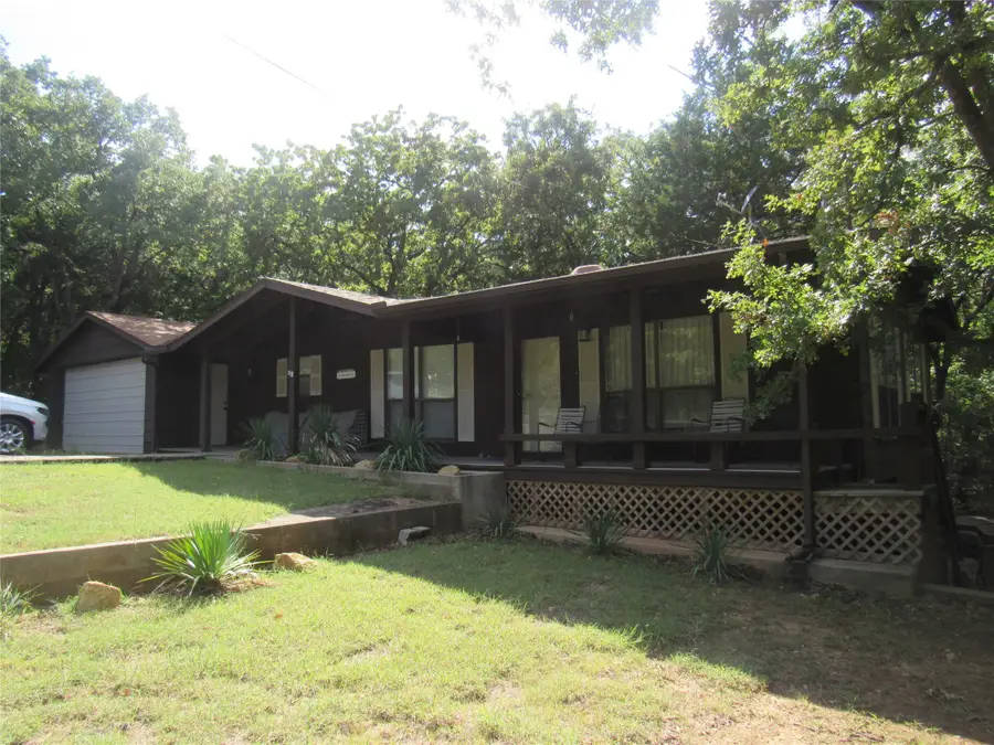 33 Queens Drive, Pottsboro, TX 75076 - Image #2