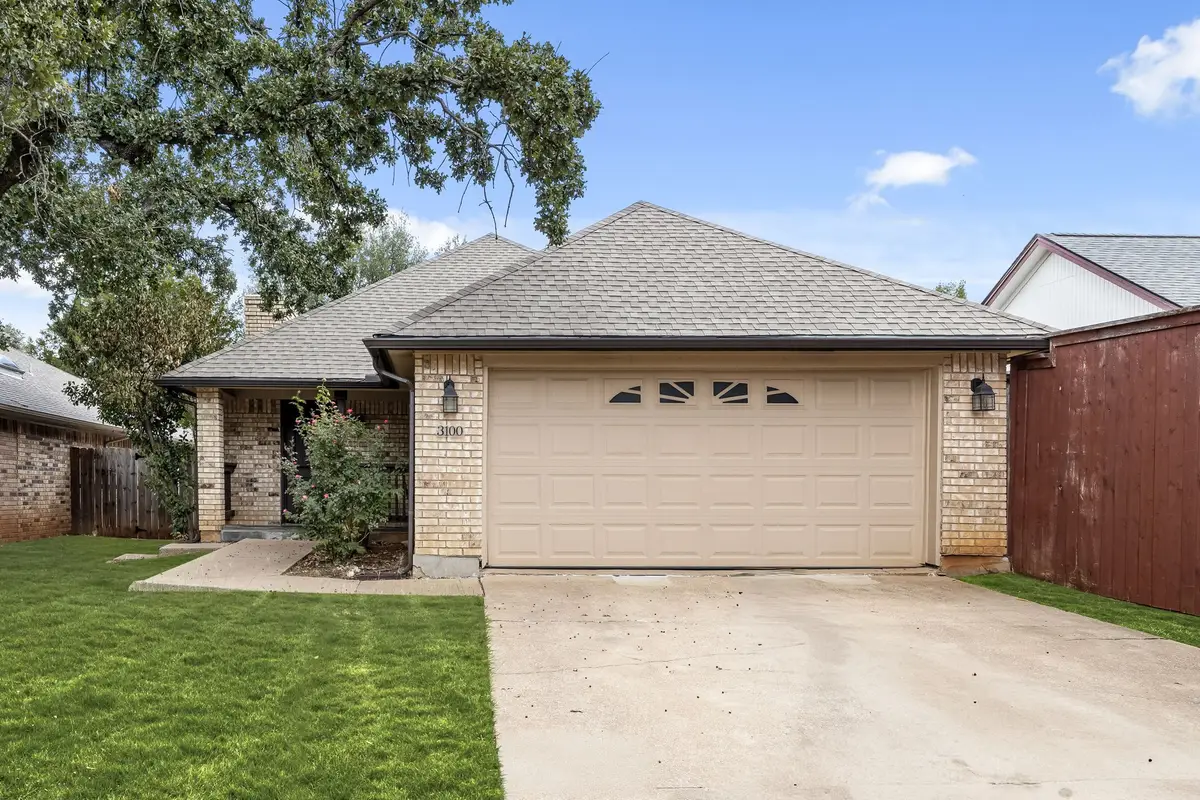 3100 Emerald Street, Bedford, TX 76021 - Image #1