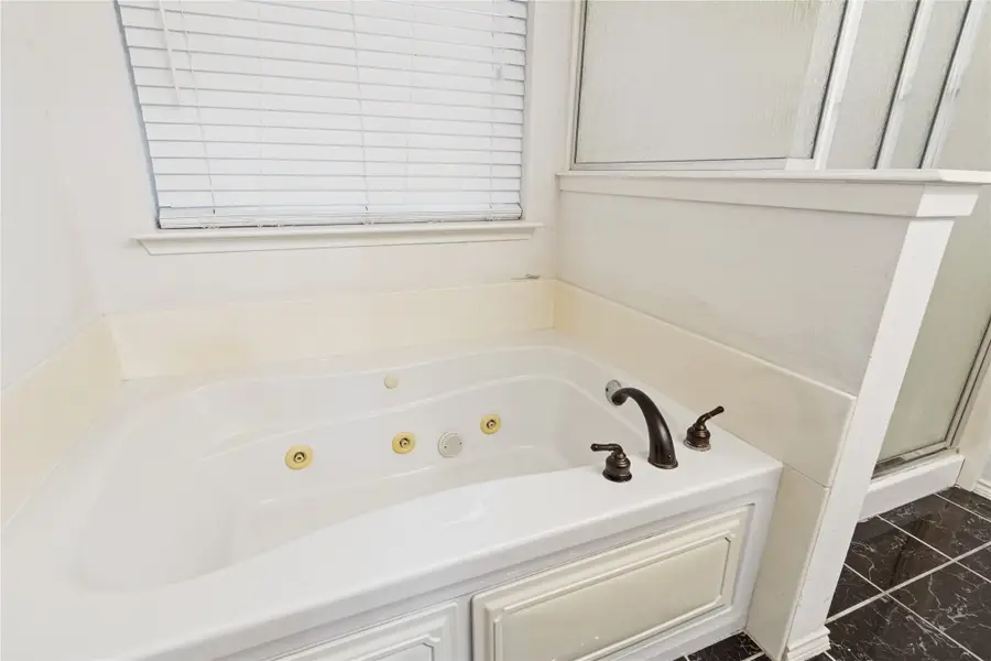 204 Trinity Drive, Lancaster, TX 75146 - Image #2