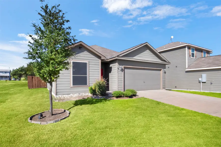 105 Patton Lane, Venus, TX 76084 - Image #3