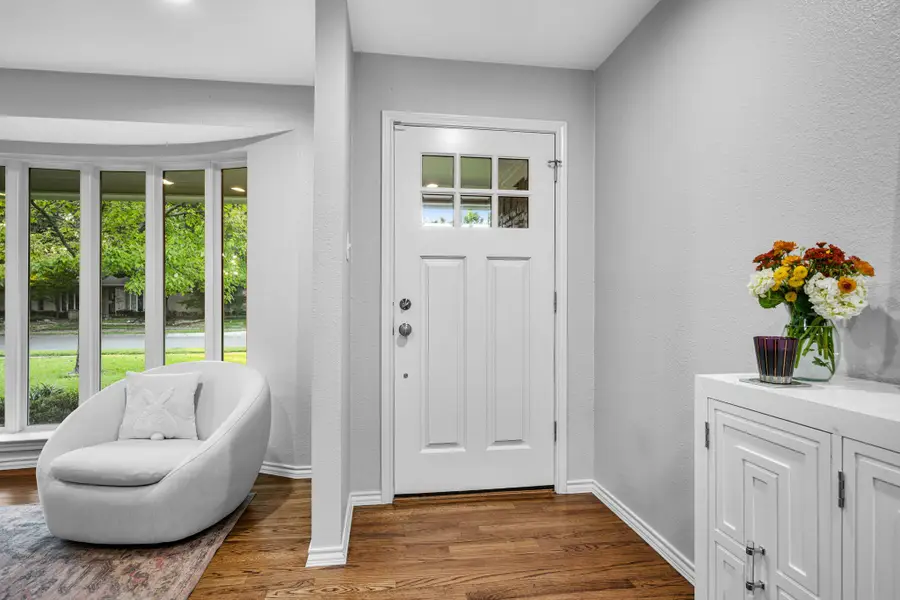 6906 Redstart Lane, Dallas, TX 75214 - Image #2