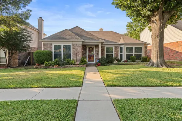 839 Sonora Lane, Grand Prairie, TX 75052