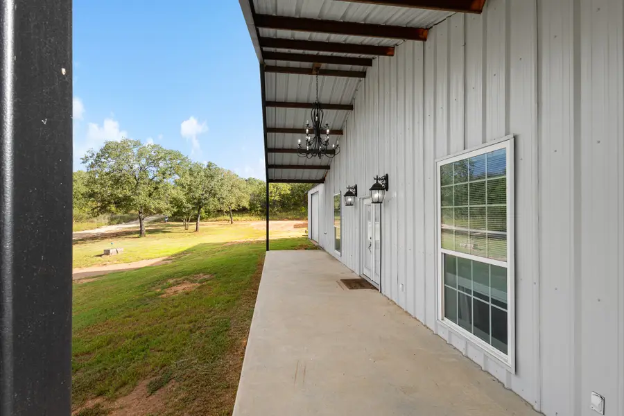 335 Ponderosa Street, Bowie, TX 76230 - Image #2