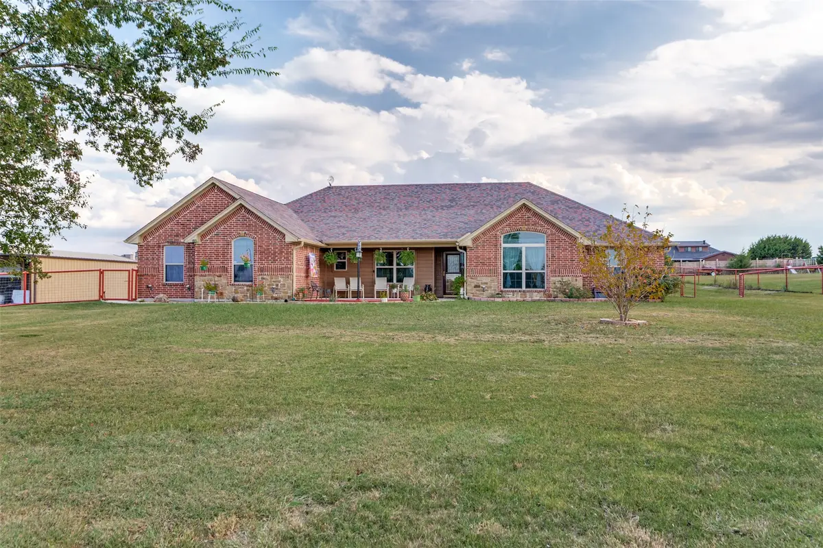 143 Gibson Lane, Weatherford, TX 76088 - Image #1
