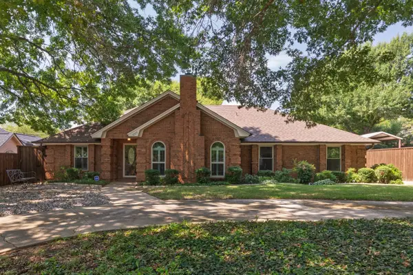 6505 Parkway Avenue, North Richland Hills, TX 76182