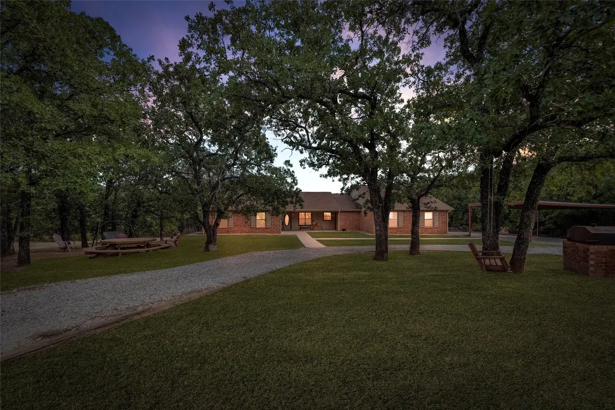 10537 Lone Star Road, Weatherford, TX 76088 - Image #1