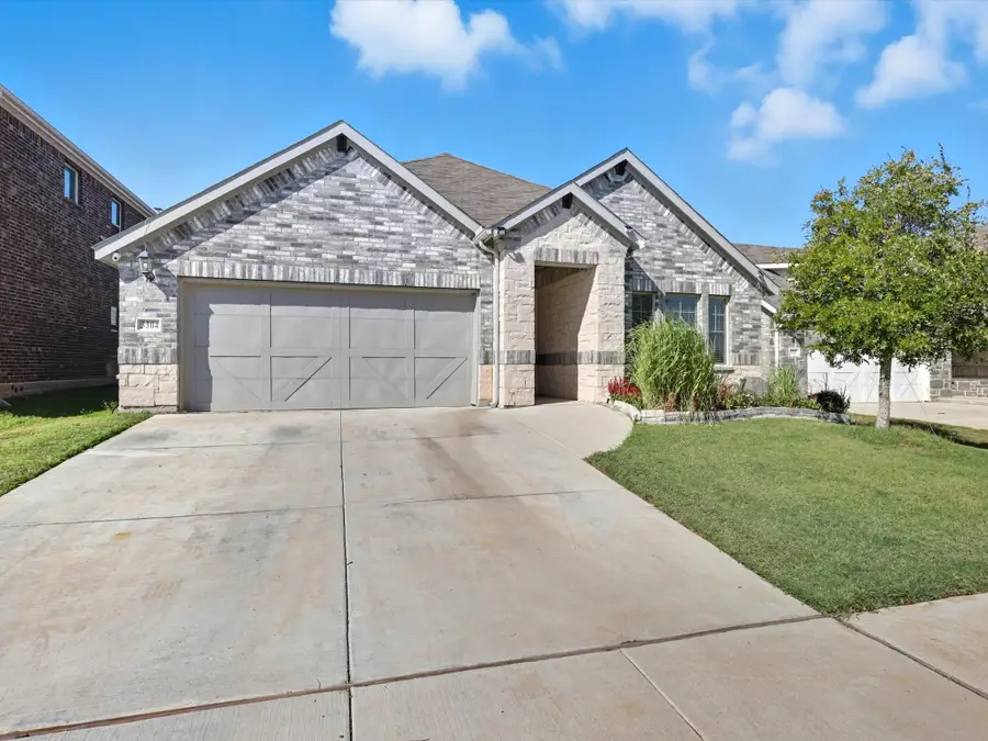 3304 Kingsgarden Road, Denton, TX 76207 - Image #2