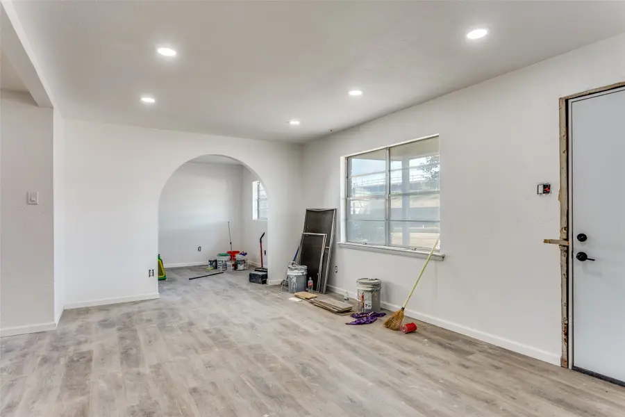 1708 S Cravens Road, Fort Worth, TX 76112 - Image #3