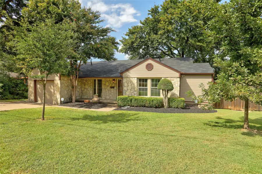 1105 Carney Drive, Garland, TX 75041 - Image #2