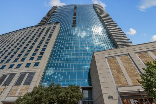 1301 Throckmorton Street #2402, Fort Worth, TX 76102