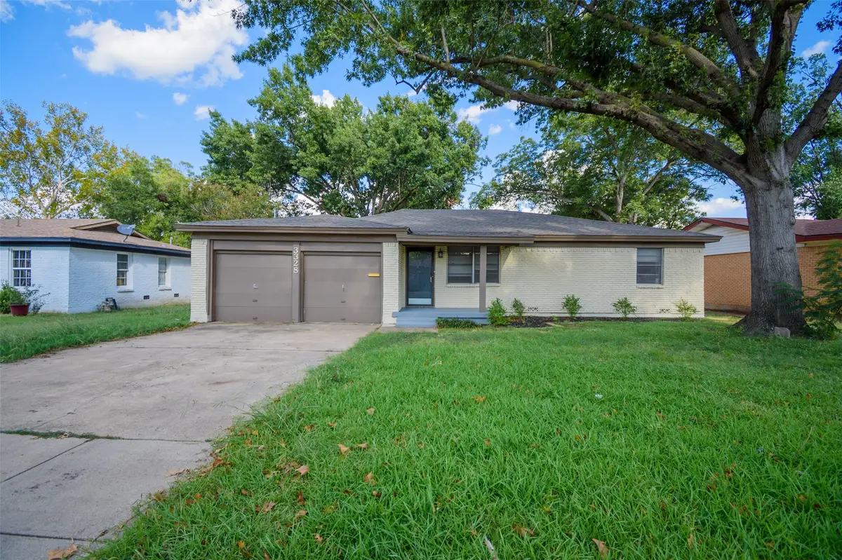 3328 Hedrick Street, Fort Worth, TX 76111 - Image #1