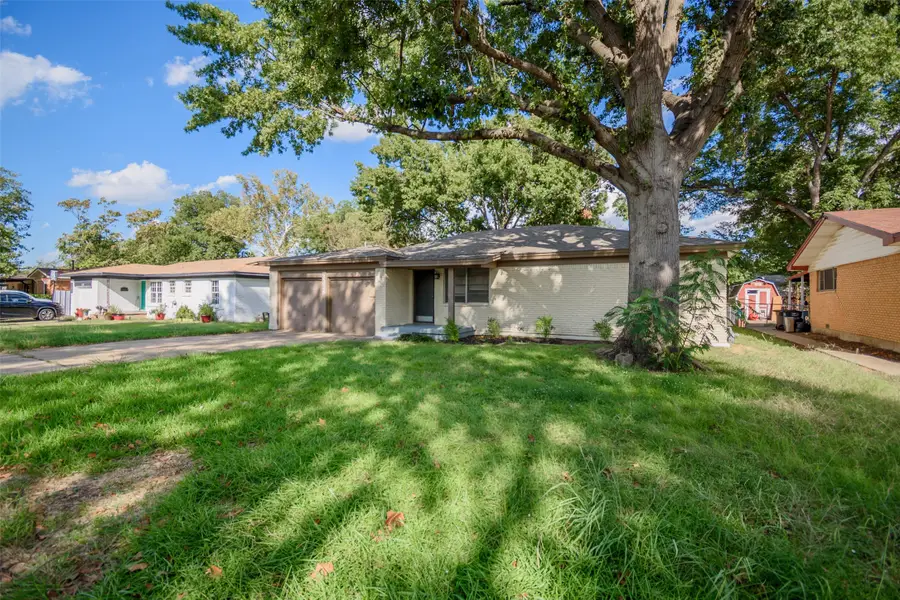 3328 Hedrick Street, Fort Worth, TX 76111 - Image #2
