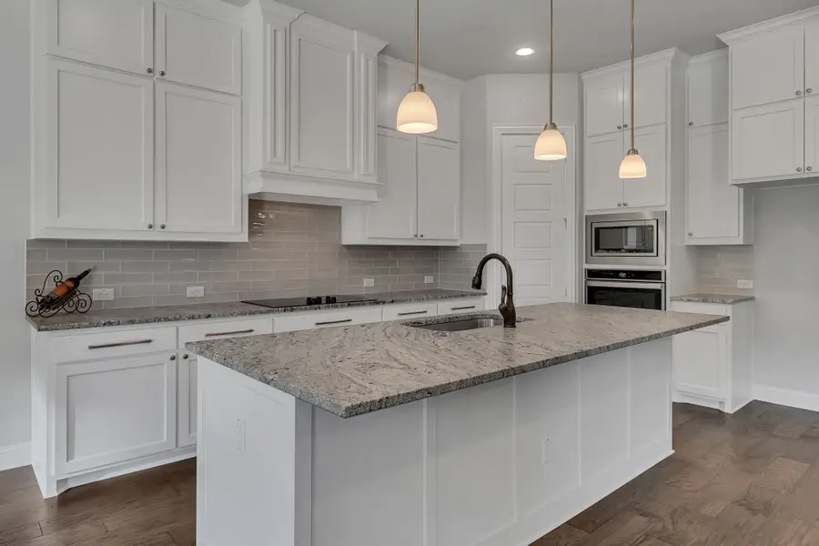 140 Crockett Drive, Waxahachie, TX 75165 - Image #3