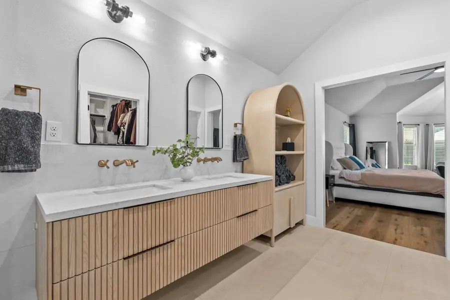 624 Mossycup Oak Drive, Plano, TX 75025 - Image #2