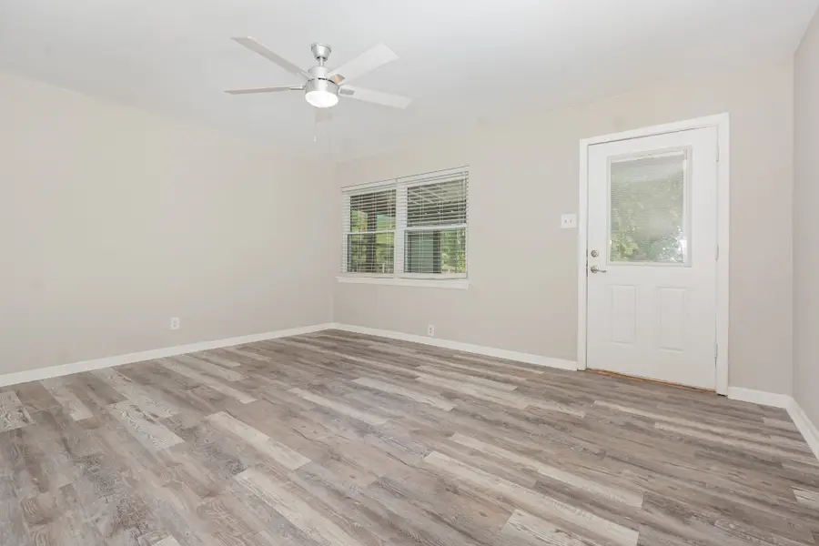 502 W Bells Boulevard, Bells, TX 75414 - Image #3