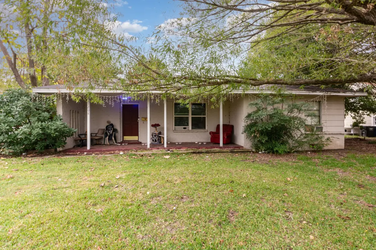 1208 Wolfe City Drive, Greenville, TX 75401 - Image #1