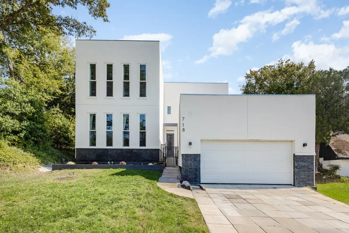 718 Chaparral Trail, Cedar Hill, TX 75104 - Image #1