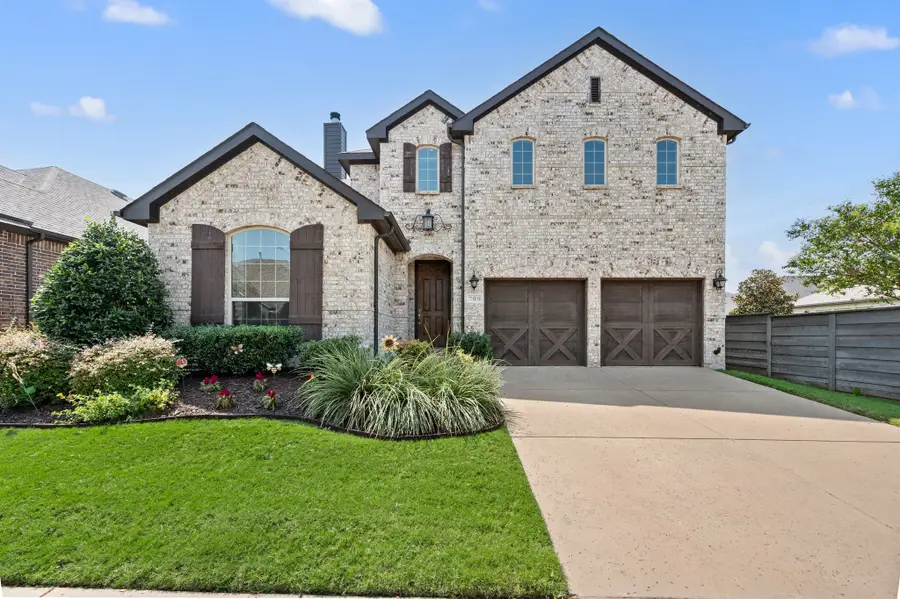 708 Parkland Drive, Aubrey, TX 76227 - Image #2