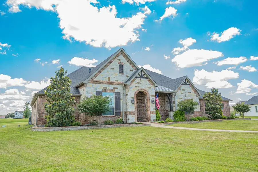 44 Mirror Lakes Court, Gunter, TX 75058 - Image #2