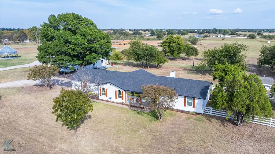 917 County Road 3798, Springtown, TX 76082 - Image #2