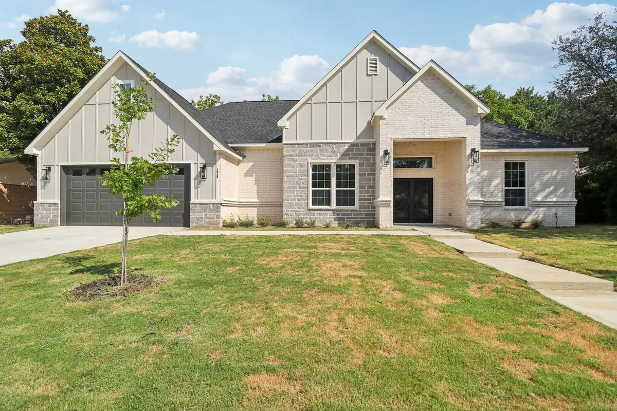 1810 Kynette Drive, Euless, TX 76040 - Image #1